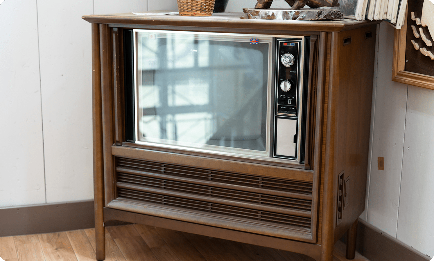 1981年 テレビブラウン管防爆用特殊塗装鋼帯