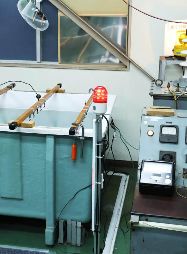 交流耐電圧試験機
